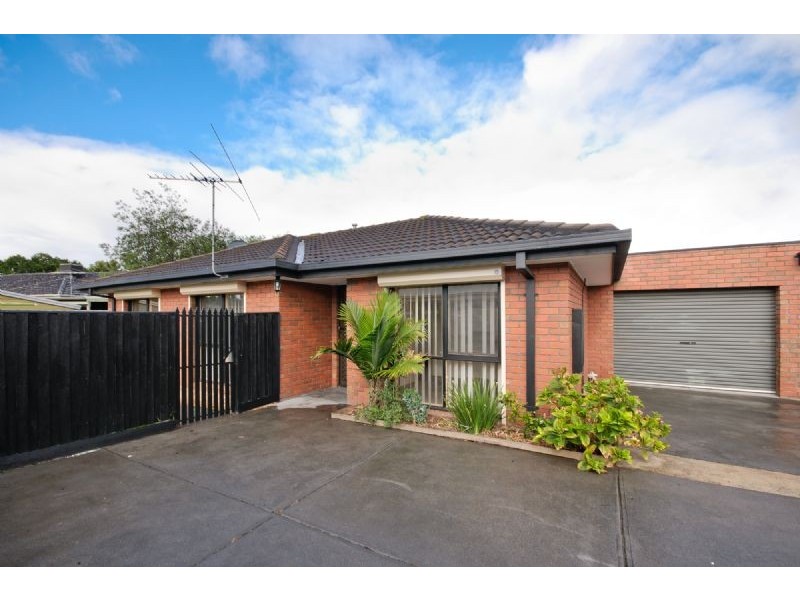 2/17 Northern Crescent, Craigieburn VIC 3064