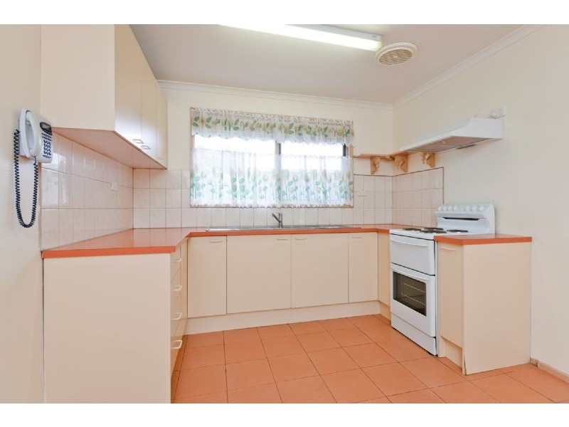 2/17 Northern Crescent, Craigieburn VIC 3064