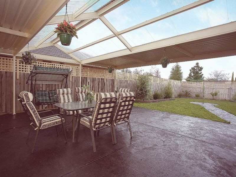 11 Ahmet Place, Hillside VIC 3037