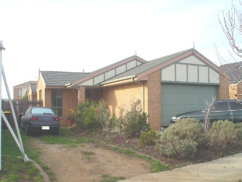 4 Twyford Close, Hillside VIC 3037