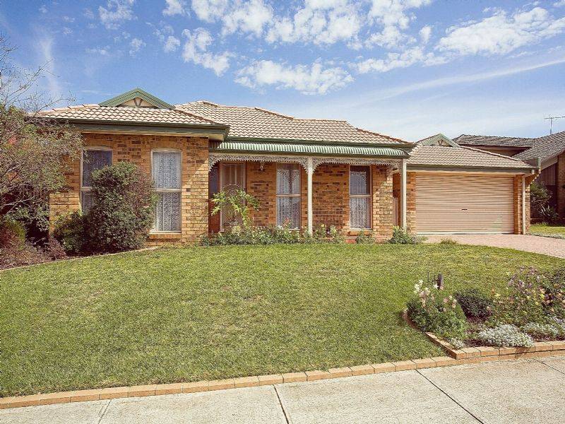 5 Wakelin Crescent, Taylors Lakes VIC 3038