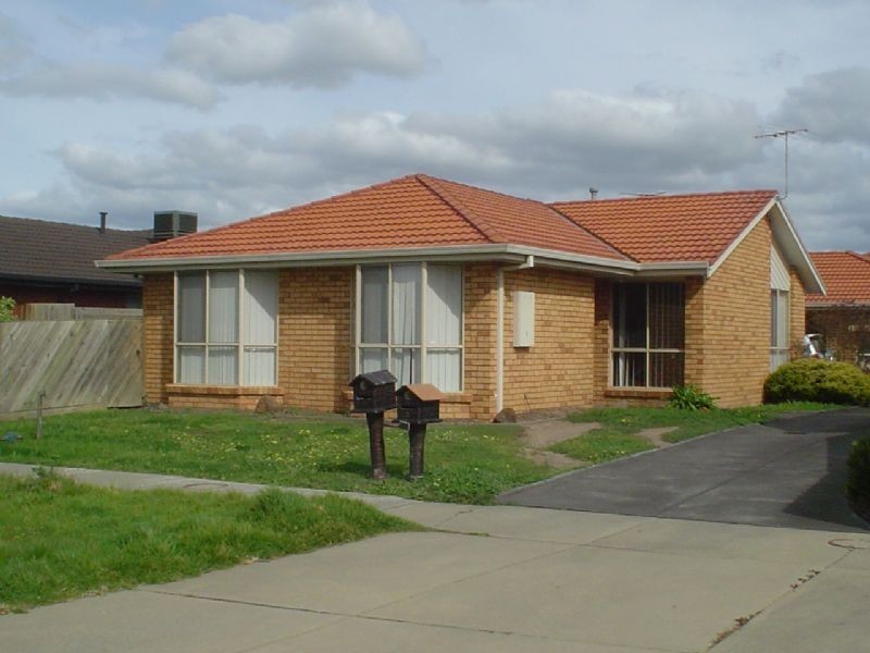 153/1 Lady Nelson Way, Taylors Lakes VIC 3038