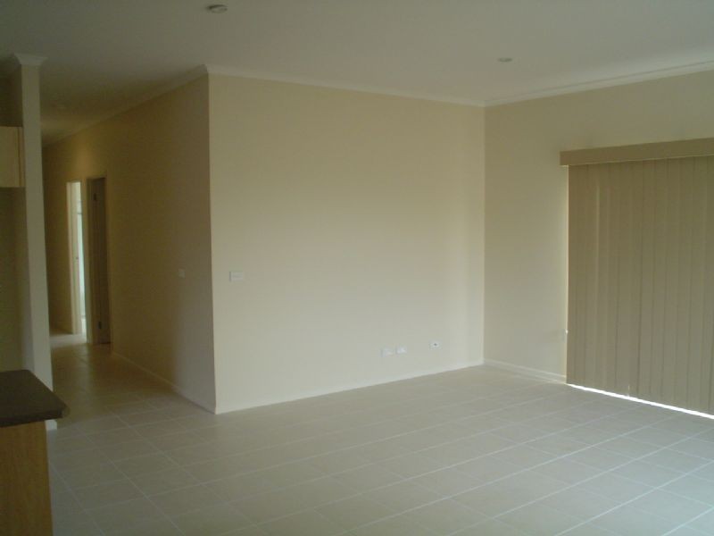 9 Oakview Parade, Caroline Springs VIC 3023