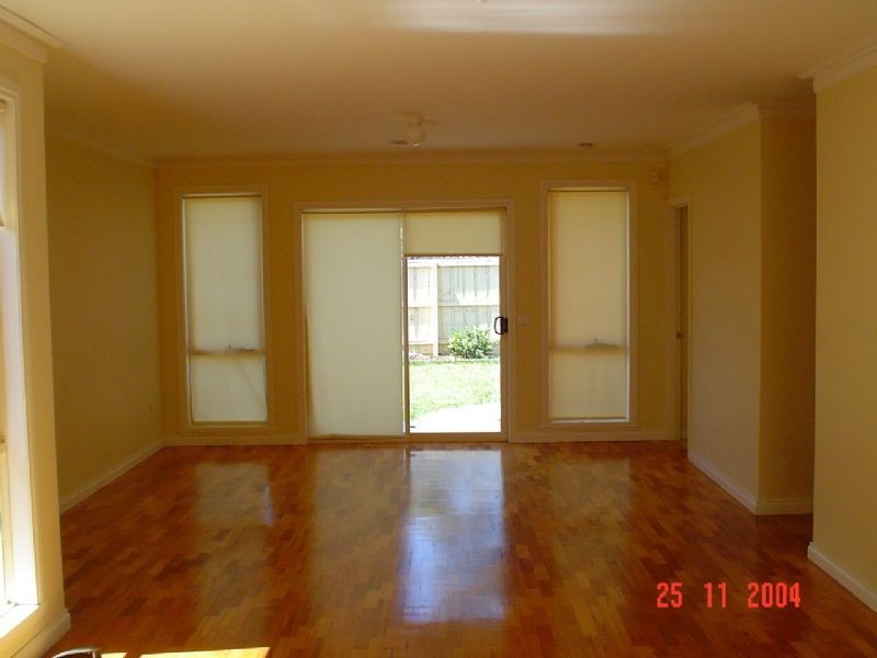 94 Tasman Crescent, Taylors Lakes VIC 3038