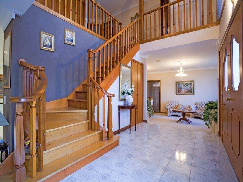 3 Denbigh Court, Keilor VIC 3036