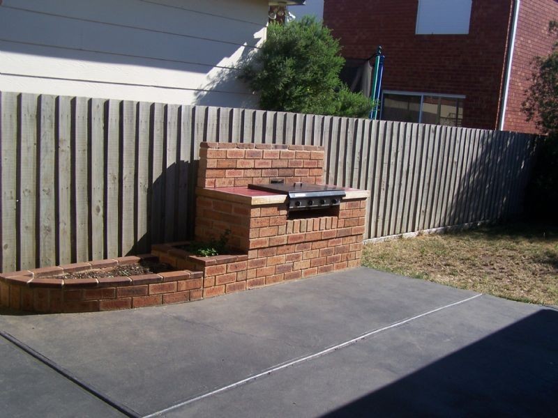 2/225 Lady Nelson Way, Taylors Lakes VIC 3038