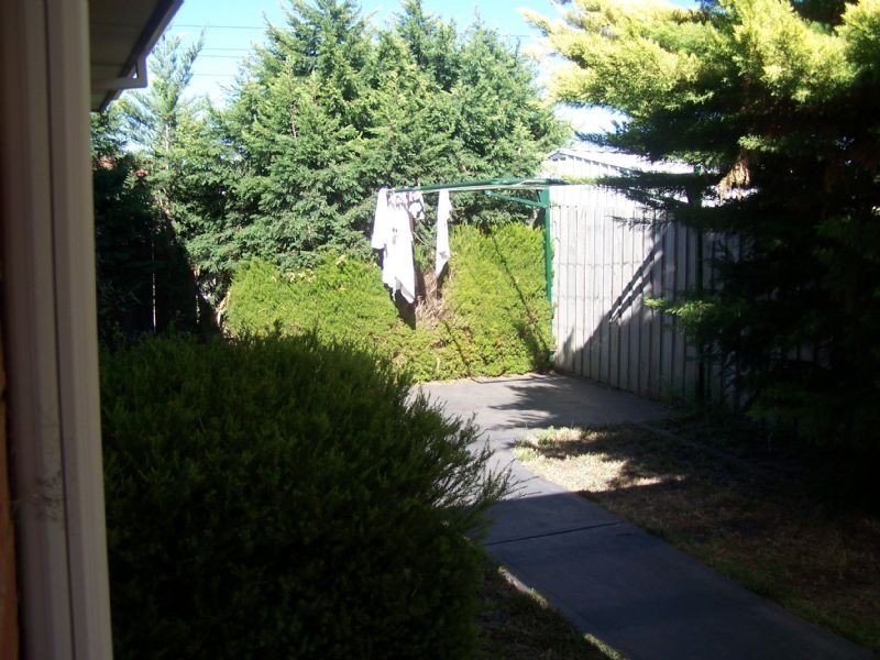 2/225 Lady Nelson Way, Taylors Lakes VIC 3038