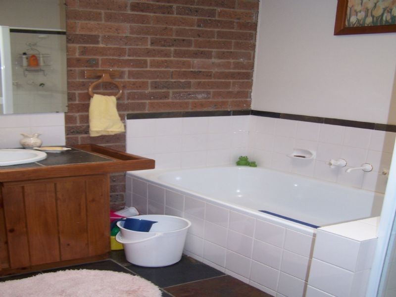 6 Wexford Crt, Keilor Downs VIC 3038