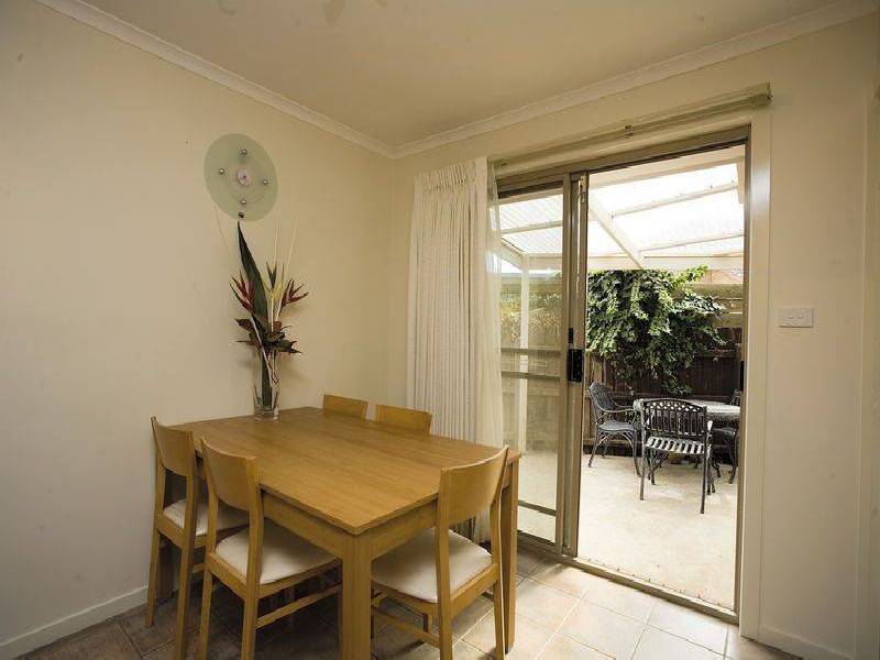 15 Boston Crescent, Keilor Downs VIC 3038