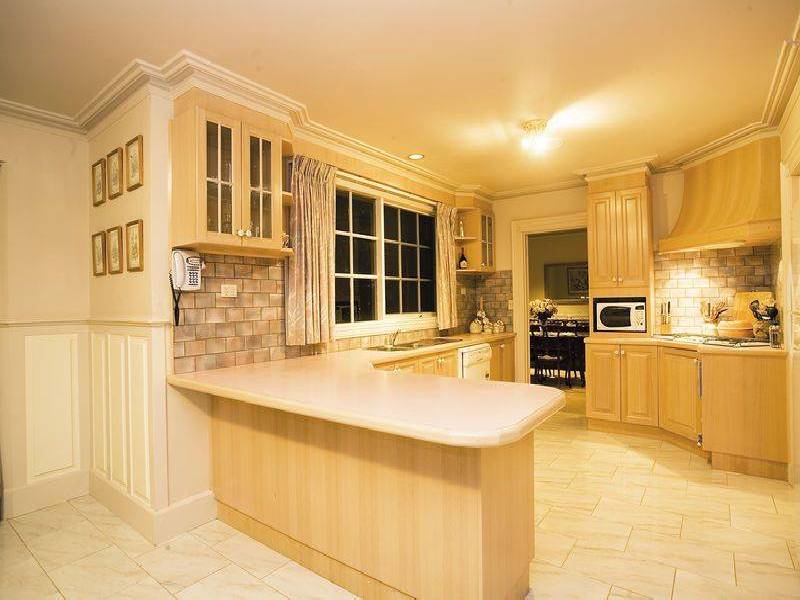 56 Burrowye Crescent, Keilor VIC 3036