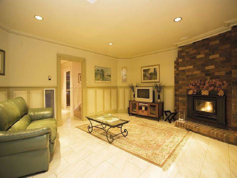 56 Burrowye Crescent, Keilor VIC 3036