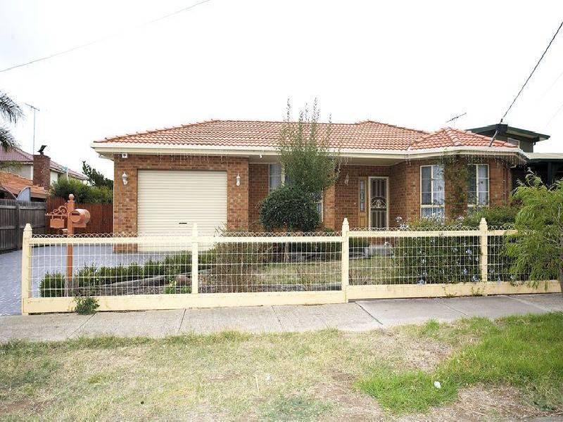 9 Beaumont Court, Sydenham VIC 3037