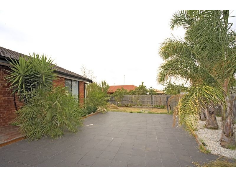 1 Stone Road, Delahey VIC 3037