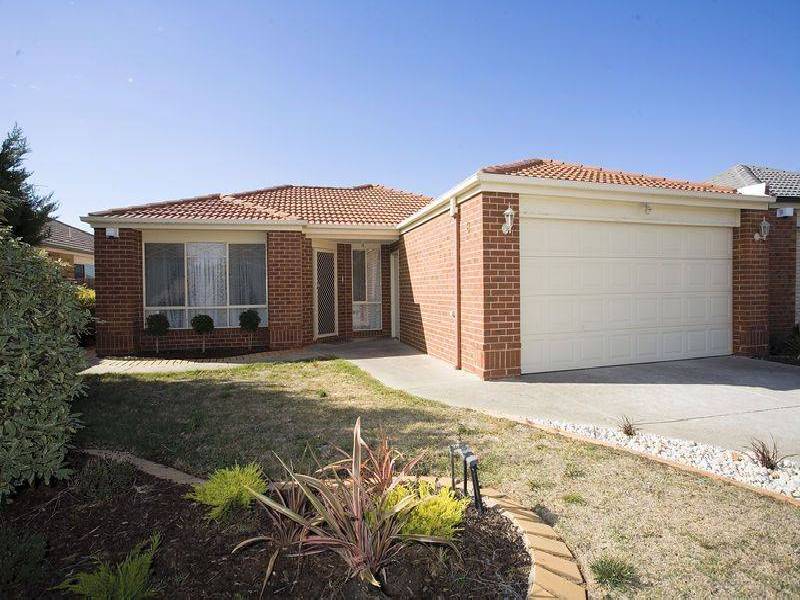 8 Corama Court, Sydenham VIC 3037