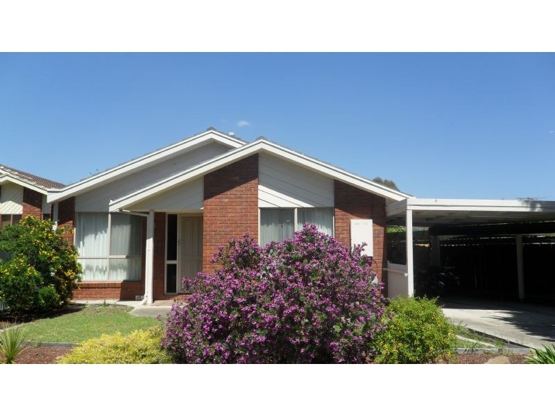 15 Boston Cres, Keilor VIC 3036