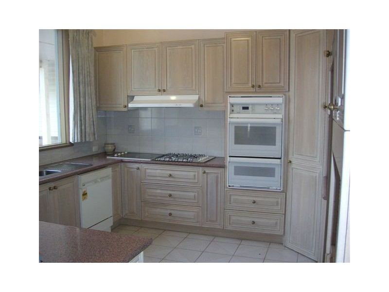 318  Faulkners Rd, Rockbank VIC 3335