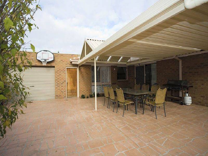 29 Proctor Crescent, Keilor Downs VIC 3038