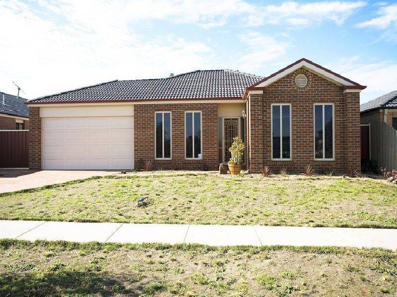 40 Domain Way, Taylors Hill VIC 3037