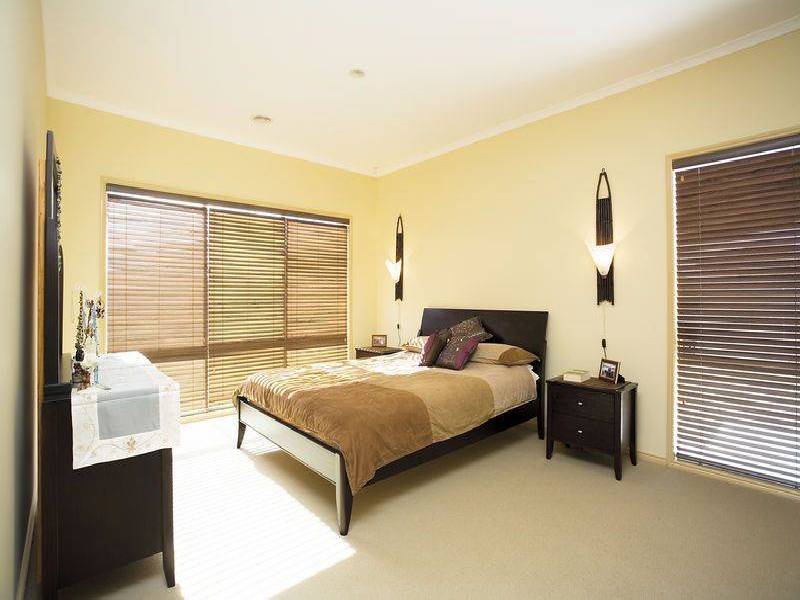 40 Domain Way, Taylors Hill VIC 3037