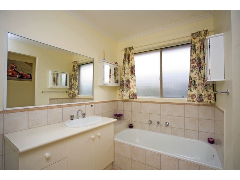 7 Ahmet Place, Hillside VIC 3037