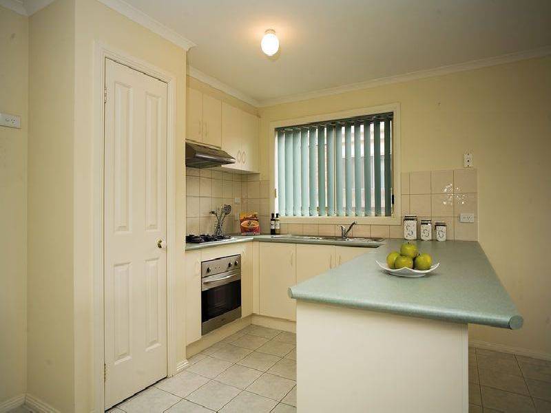 60 Brindalee Way, Hillside VIC 3037