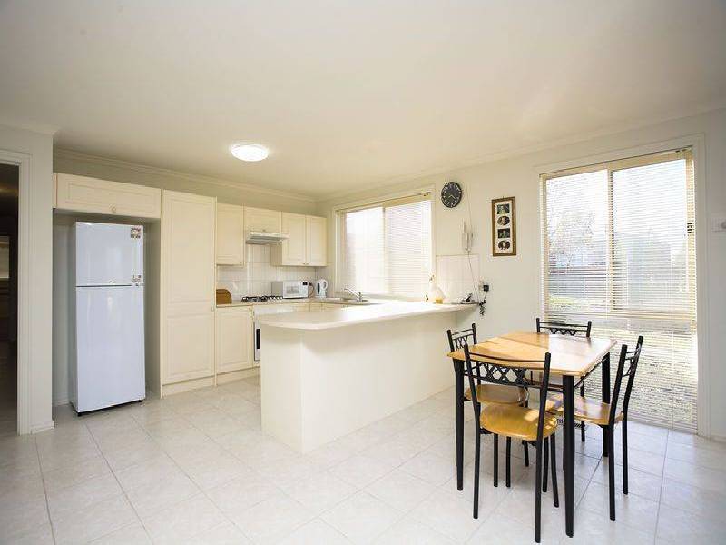 21 Wattle Valley Drive, Hillside VIC 3037