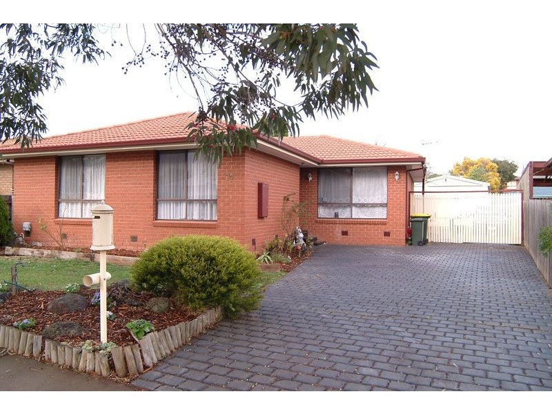 7 Greybox Court, Hillside VIC 3037