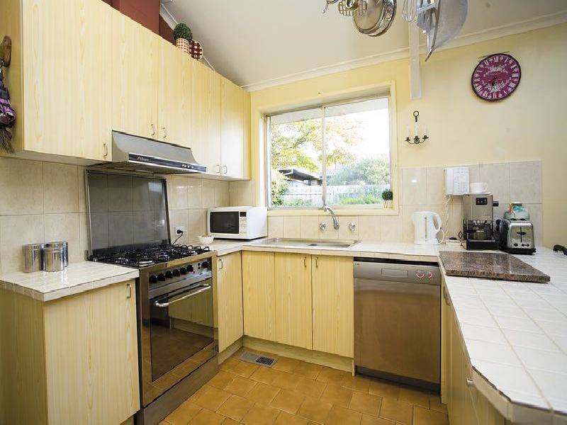 30 Patterson Avenue, Keilor VIC 3036