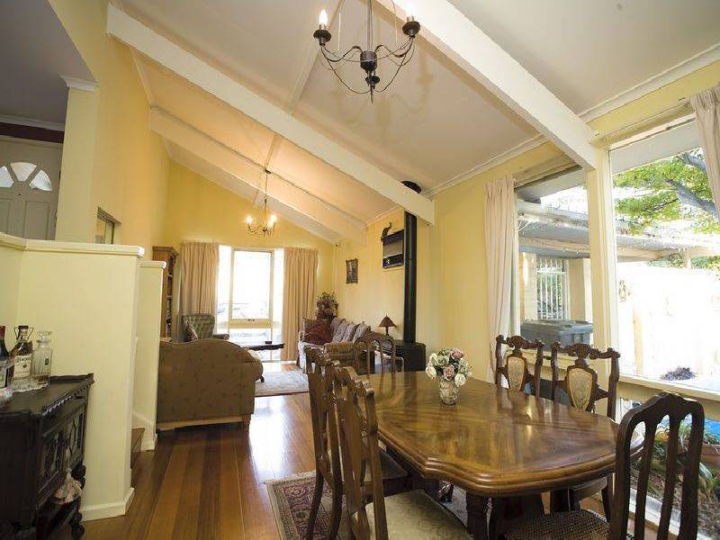 30 Patterson Avenue, Keilor VIC 3036