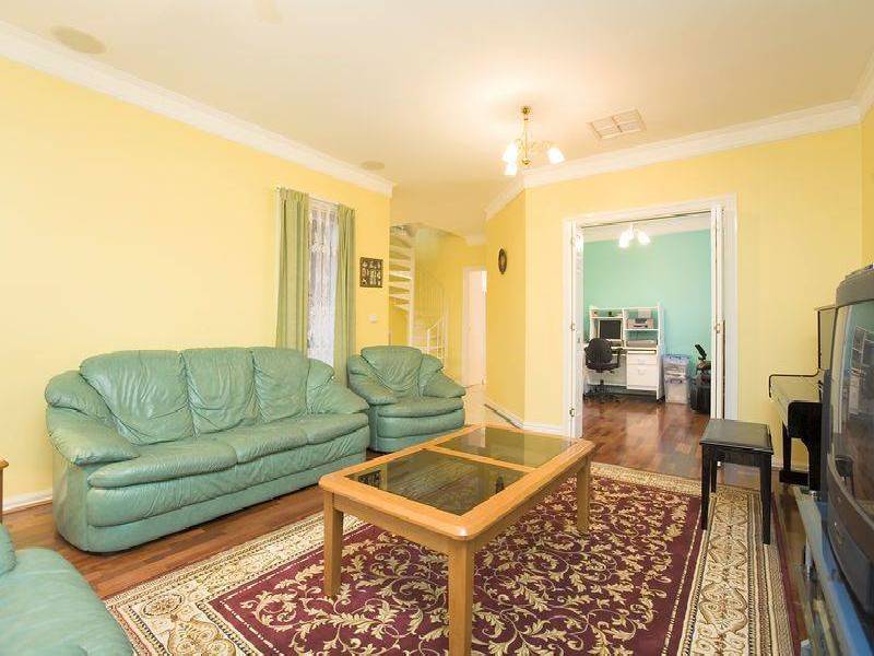33 Pilain Crescent, Keilor Downs VIC 3038