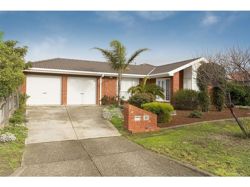 23 Saratoga Crescent, Keilor Downs VIC 3038