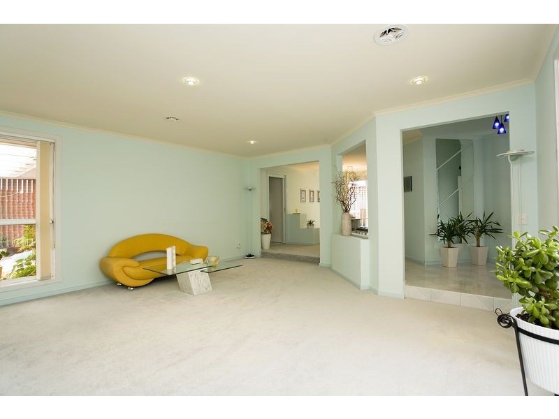 23 Saratoga Crescent, Keilor Downs VIC 3038