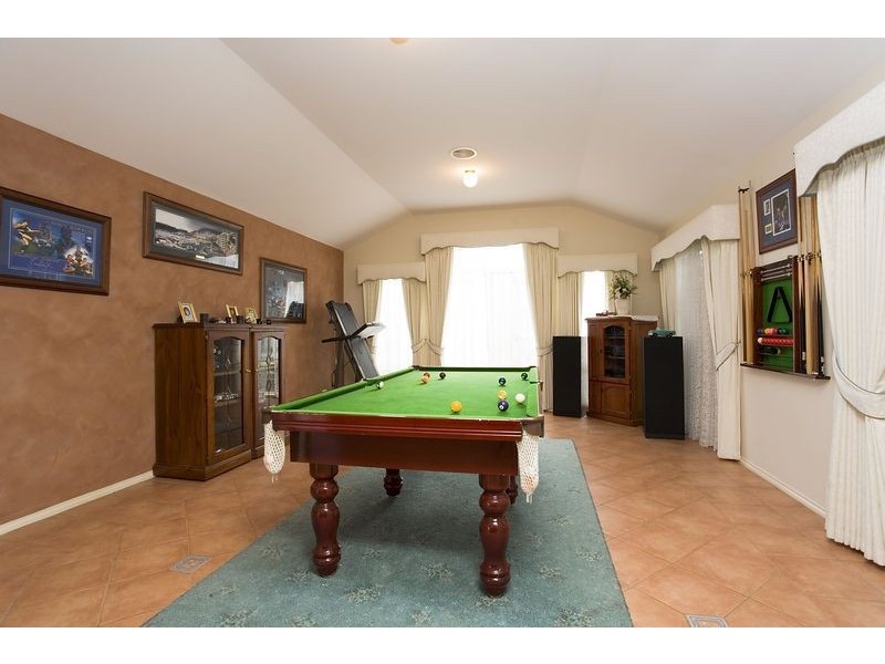 22 Cuthbert Drive, Hillside VIC 3037