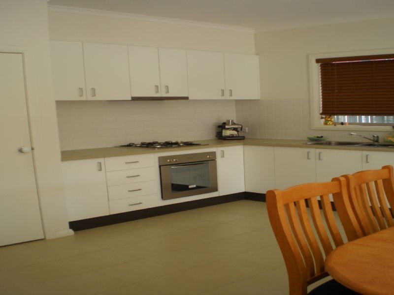 37 Sunhill Crescent, Ardeer VIC 3022