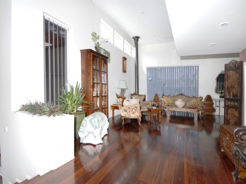 7 Harsburg Court, Taylors Lakes VIC 3038