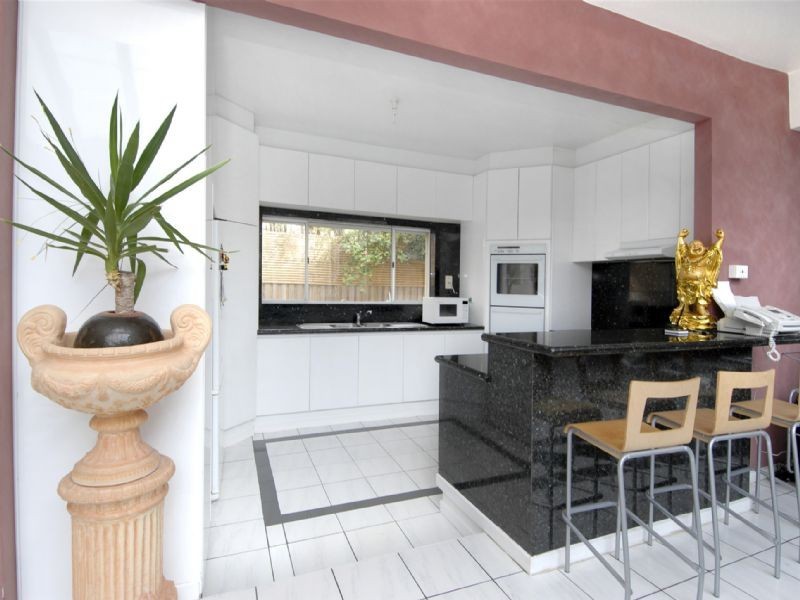 7 Harsburg Court, Taylors Lakes VIC 3038