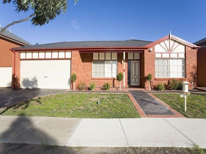 10 Solomon Drive, Cairnlea VIC 3023