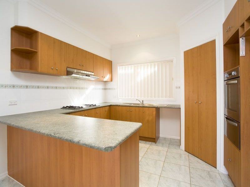 10 Solomon Drive, Cairnlea VIC 3023