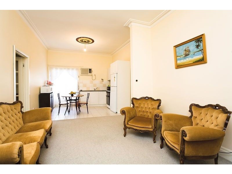 99 Station Road, Deer Park VIC 3023