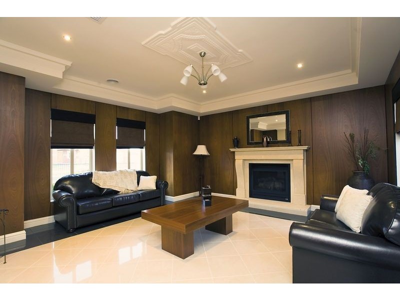 7 Sovereign Way, Hillside VIC 3037