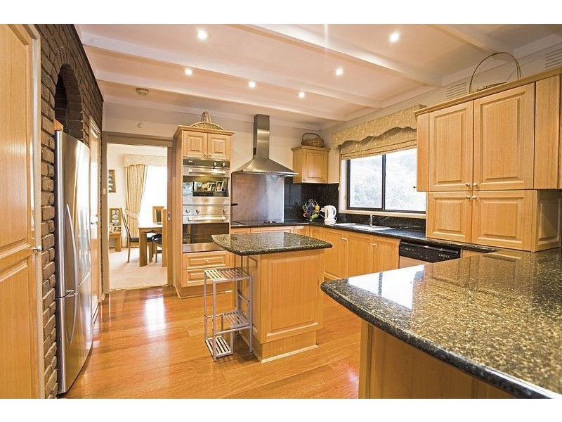 56 Jackman Crescent, Keilor VIC 3036