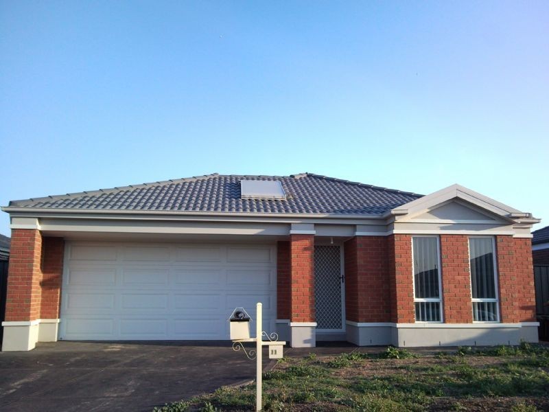 11 Bothwell Green, Derrimut VIC 3030