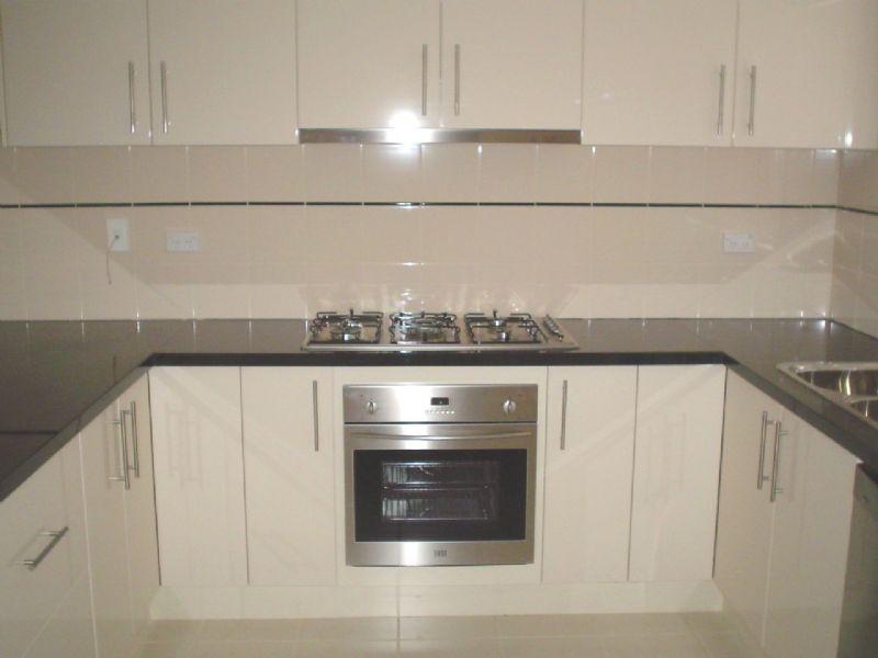 2A Balmoral Close, Hillside VIC 3037