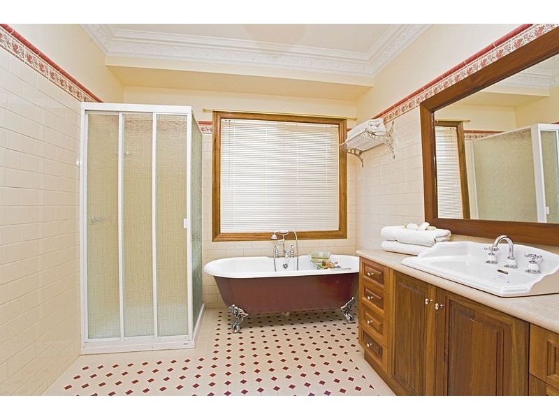 86 Royal Crescent, Hillside VIC 3037