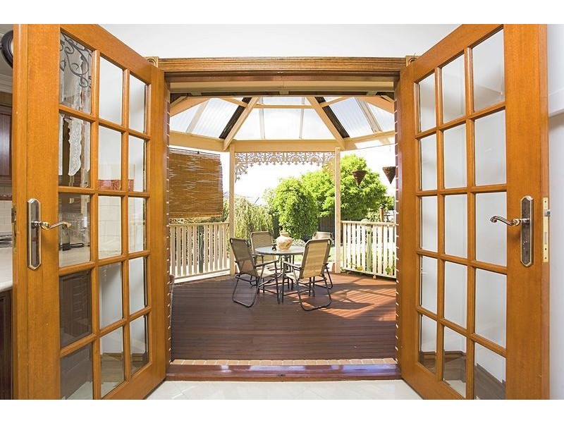 86 Royal Crescent, Hillside VIC 3037