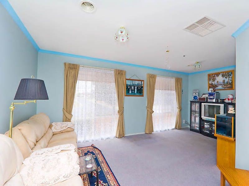 19 Silvana Way, Hillside VIC 3037