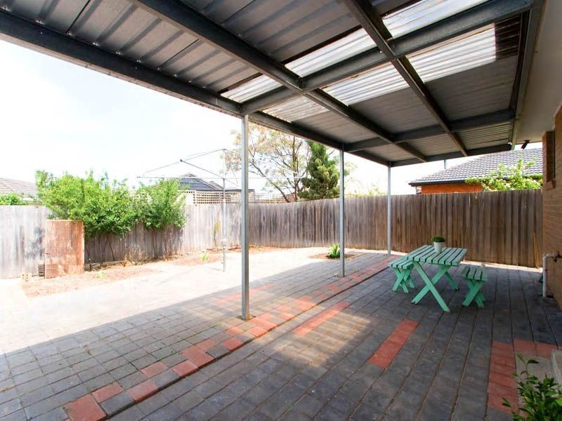 65 John Paul Drive, Hillside VIC 3037