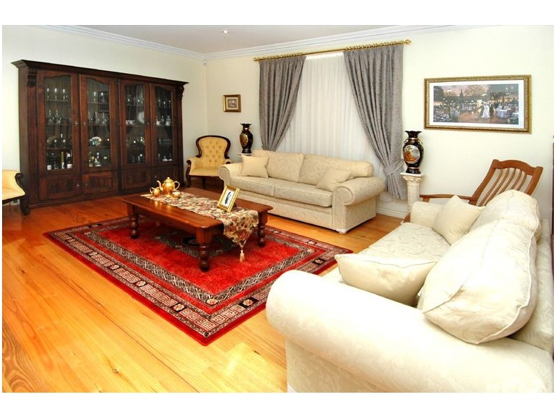 28 Gerona Court, Keilor VIC 3036