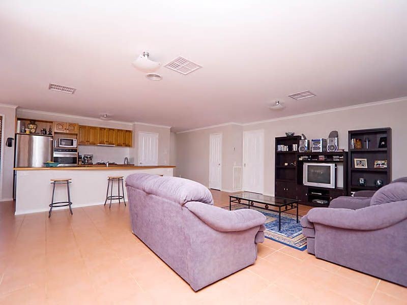 31 Watervale Boulevard, Taylors Hill VIC 3037