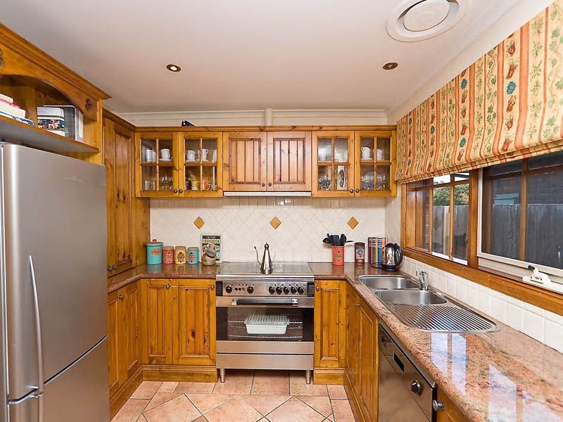 6 Brazilia Avenue, Kealba VIC 3021